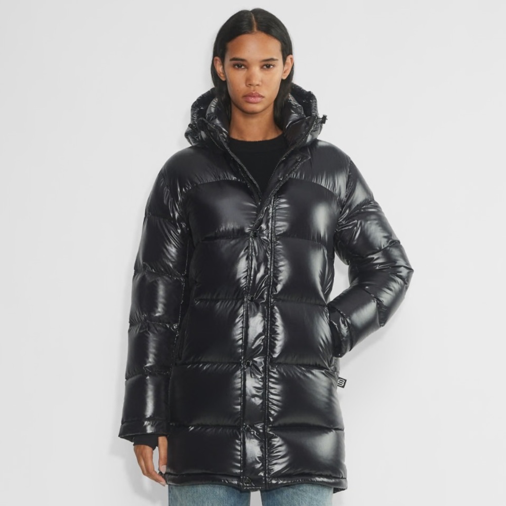 Aritzia TNA The Super Puff Mid - Hi-Gloss